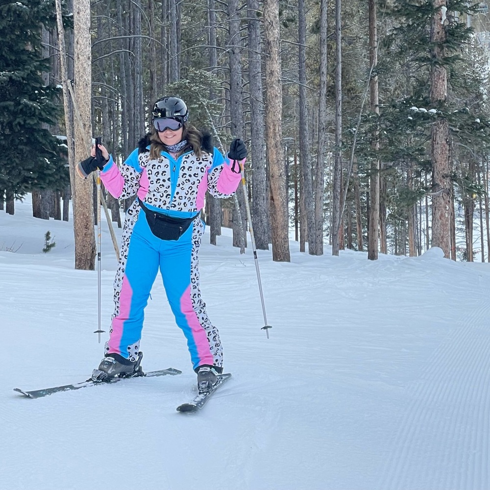 Tipsy Elves Snowsuit to standout on the slopes ❄️☃️🎿🏂